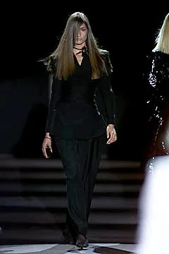 Look 10